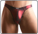 A model not like others thanks to this fabric shining to the red metal aspect. Lined at the front.