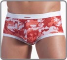 Neopants cut. Red camouflage printed pattern on very fine and extensible material. Second skin effect. Perfect comfort. Unlined front pouch.