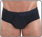 New line bestseller of Eminence. A fabric micromodal and cotton, fine and extensible for underwear to carry every day, ensuring a efficient and soft support and an exceptional comfort.