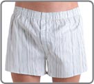 Boxershort 100% cotton poplin, elastic waist band, opening with button.