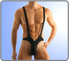 Twistnet: Sobriety of the white and the black for underwear who hides only the ensential.