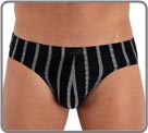 A stripe enhanced by a delicate jacquard motif. Covered waistband for further comfort. A range that exudes refi ned elegance. Lined at the front.