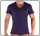 100% cotton T-shirt which can be worn as an under garment as well. A Sphinx butterfl y print, strange butterfl ies with a natural skull design between their wings.
