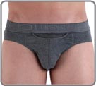 The HO1 New revolution: The patterned HO1 structure with a fully modernized styling. Thanks to a unique horizontal opening structure and technical fabrics, discover the sensation of support without compression.