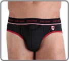 A red and black knitted stripe in a soft material with a contrasting
red edging on the lower leg. Enhanced by an H blazon for a club look. A style combining style and comfort.