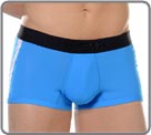 Adaptive : a breathable material and flat seams to avoid rubbing, ideal for sport. Perfect support thanks to elasthan. Two contrasted strips on the sides printed Hom Sport. Rubber waistband with logo. Lined front pouch.