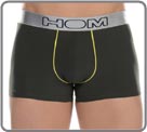 Colorama combines elegance, comfort and convenience: sensitive material, light and soft which allows the skin to breathe, avoids chafing and dryes quickly. Constrasting pipings around the pouch. Satiny rubber waistband with logo. Lined front pouch.
