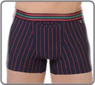 A soft and comfortable material thanks to modal with a smart and perennially fashionable pattern and colour. Opening on the top and support pouch. Rubber waistband with logo. Small badge sewn on the left side under the waistband. Lined front pouch.