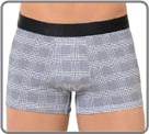 Comfort and suppleness of the material, definite elegance of the pattern Prince of Wales, this boxerbrief Windsor will delight all the Hom brand lovers. Microfiber rubber waistband with incrusted logo. Lined front pouch.