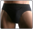 The HO1 New revolution: The patterned HO1 structure with a fully modernized styling. Thanks to a unique horizontal opening structure and technical fabrics, discover the sensation of support without compression.