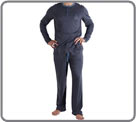 Pyjama doux et confortable grce  l'alliance coton et modal. Haut ferm par 2...