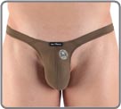 Une mati�re id�alement con�ue pour les sous-v�tements. Non doubl� devant pour �...
