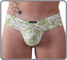 Imprim� de feuilles de laurier un fond vert clair. Mati�re microfibre tr�s logo...