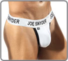 Ligne Activewear, esprit sport. Large ceinture marque JOE SNYDER. Contour de...