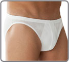Royal Classic, material 100% mercerized cotton thread, extremely lightweight and highly elastic quality. Cut in a manner adapted to the body that give a sense of second skin. Flat sewings and very comfortable belt. Lined at the front, same material.