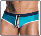 Slip de bain Navy, un design qui nous rappelle l'univers du sport. Cordon de...