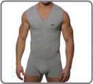 Body boxer sans manche, en coton et col V. Braguette � boutons pression. Logo ES poitrine.