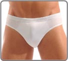 Medium cut brief. Reference 431 of Mariner. Cotton double mercerized (to make cotton more lustrous). Lined at the front. Coiled waistband