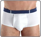 100% cotton, fine ribs. Reference 424 of Mariner. Lined at the front. Blue coiled waistband.