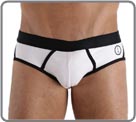 With its energetic, sporting and sexy look, SLIMER model privileges comfort and style with a male fashion spirit. White rippled jersey body with bamboo trimming and lining. Black elastic with black logo. Printed logo on the front and back.