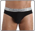 Line with chrome waist band, version cotton. Logo Calvin Klein in the center in front. Reinforced Stretch cotton. Adjusted cut. Lined at the front.