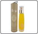 This oil is a veritable cocktail of precious natural plant oils. It is composed of softening almond oil, regerating ricin oil...