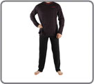 Pyjama long 100% coton. Haut avec col rond et fines rayures rouges. Pantalon et...