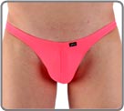 Couleur fluo intense. Wave brief, une coupe mini-slip tout en courbe, taille...