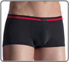 1817, a chic sport-style line. A classic enhanced by the color line constrated...