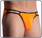 M909 Beachclub: neon orange dazzles not only at the beach but also in the black...