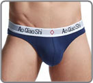 Low-rise cotton briefs with wide waistband. Semi-covering back. Unlined front...