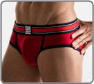 Un style sport pour ce slip enveloppant. Ceinture rehausse de rouge. En coton...